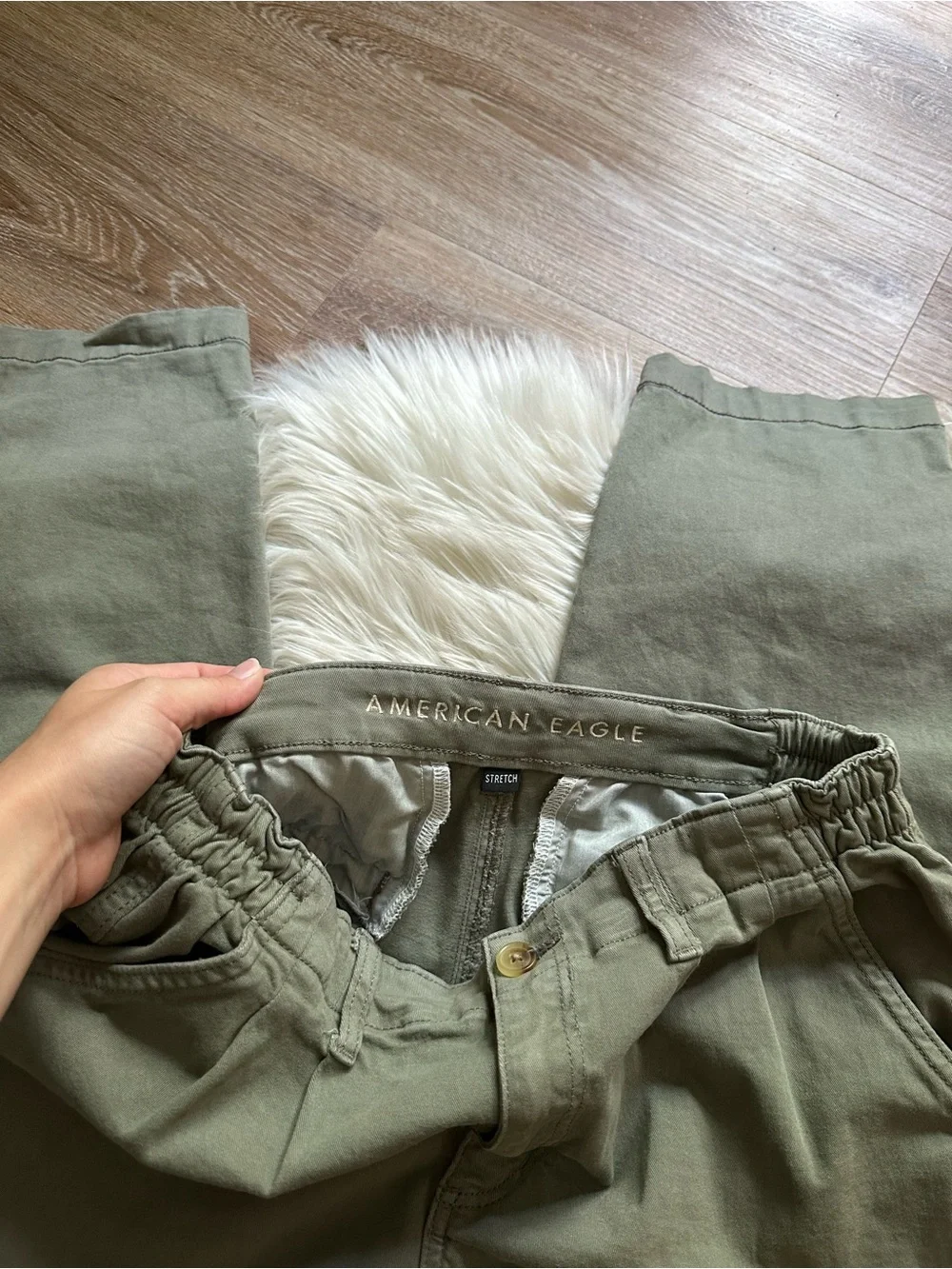 AMERICAN EAGLE Mom Pants In Green